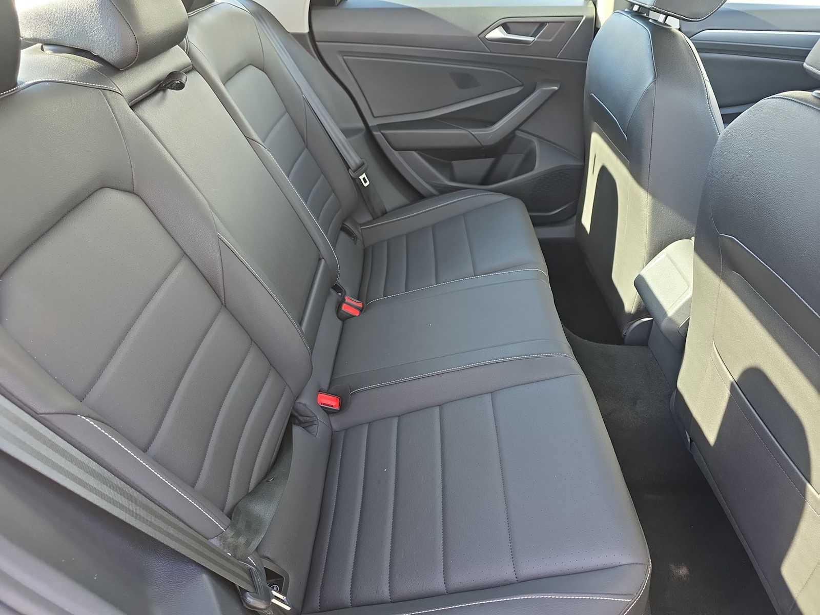 Used 2024 Volkswagen Jetta SE image 17