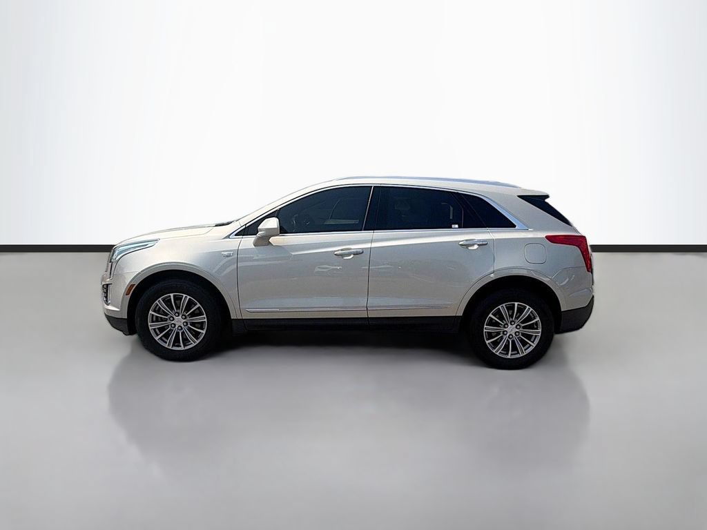Used 2017 Cadillac XT5 Luxury w/ Driver Awareness Package FWD image 8