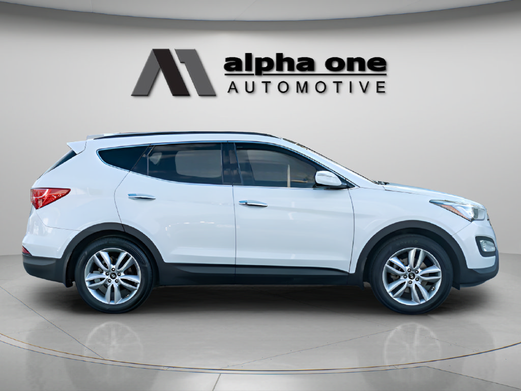 Used 2016 Hyundai Santa Fe Sport 2.0T w/ Option Group 05 FWD image 4