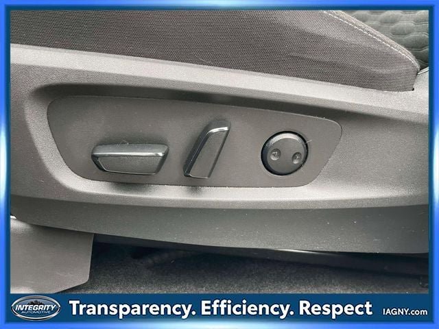 Used 2022 Nissan Pathfinder SV AWD/4WD image 18
