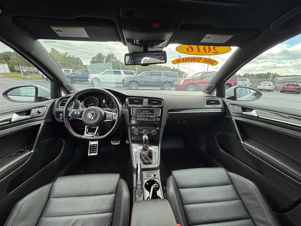 Used 2016 Volkswagen GTI Autobahn w/ Driver Assistance Package FWD image 12