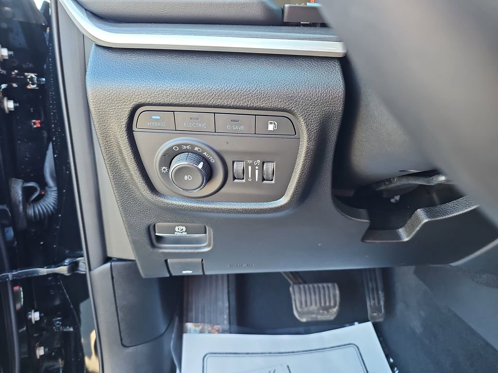 Used 2023 Jeep Grand Cherokee 4WD 4xe image 30