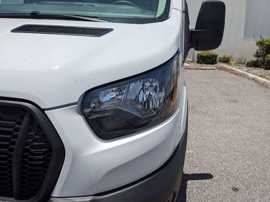 New 2025 Ford Transit 150 Low Roof RWD image 9