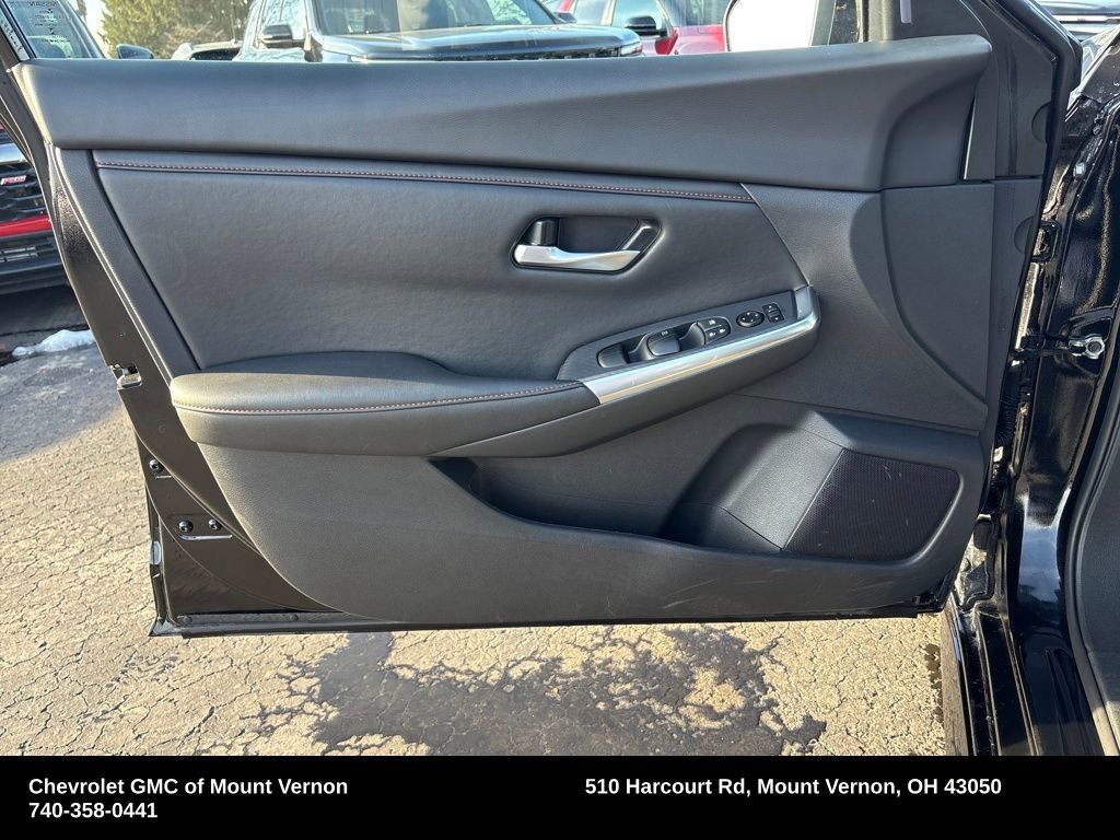 Used 2025 Nissan Sentra SR image 12