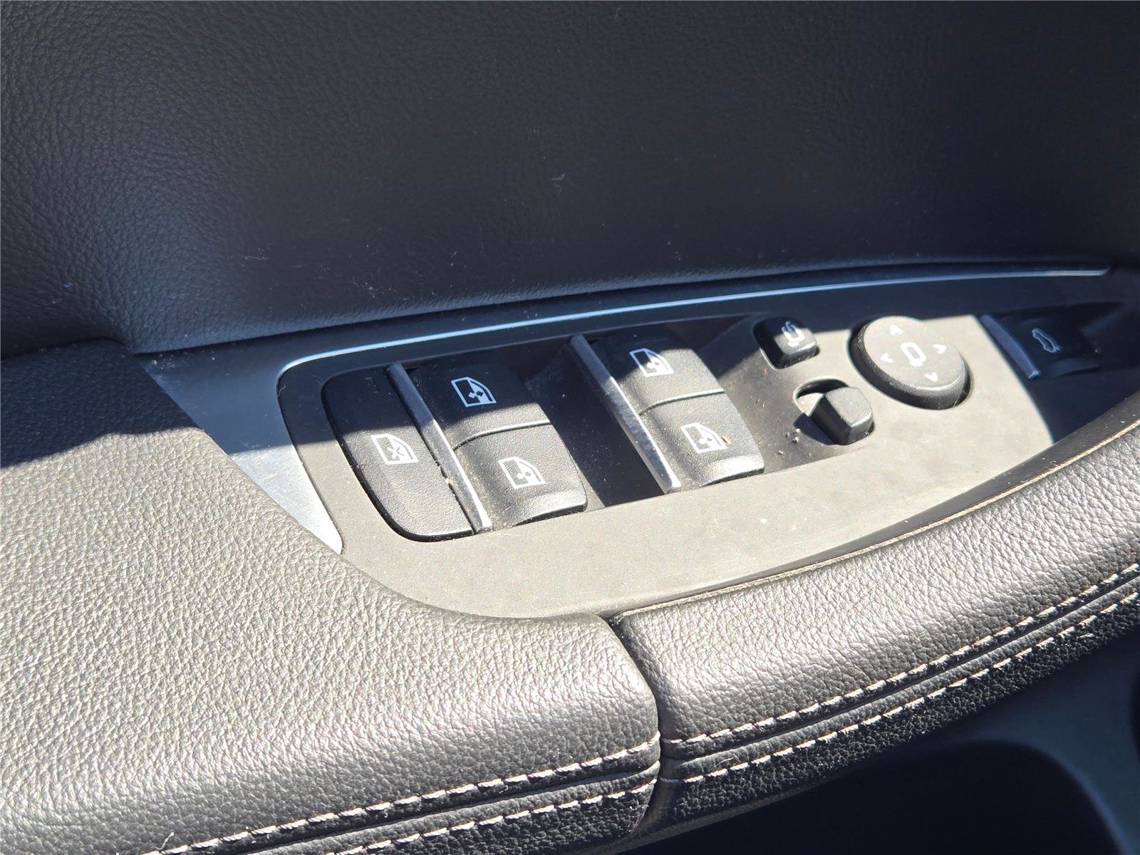 Used 2019 BMW X4 M40i w/ Premium Package image 26