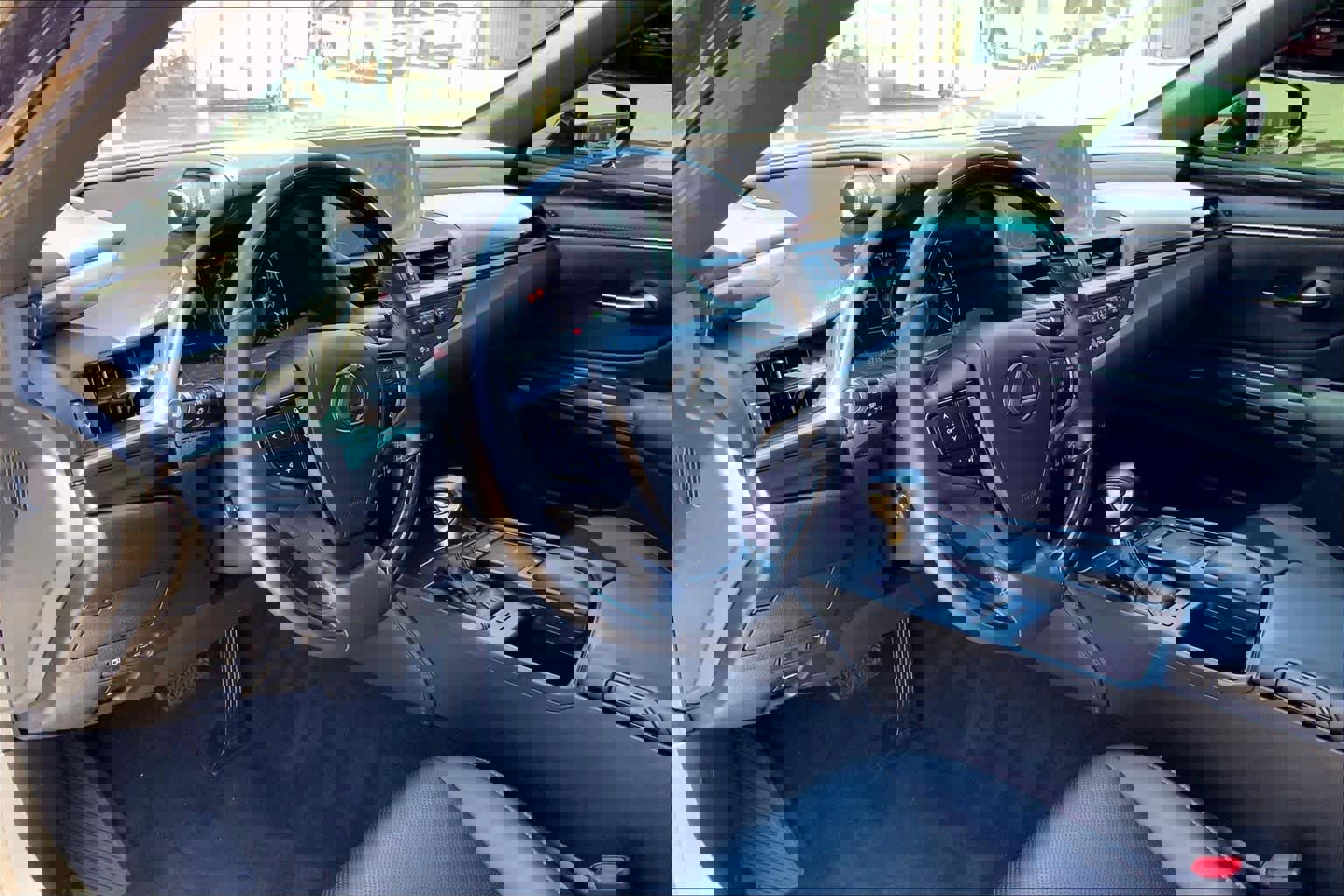 Used 2020 Lexus ES 350 w/ Premium Package image 16