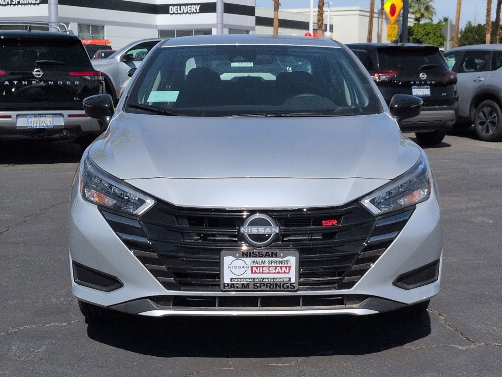 New 2025 Nissan Versa SR w/ Trunk Package image 7