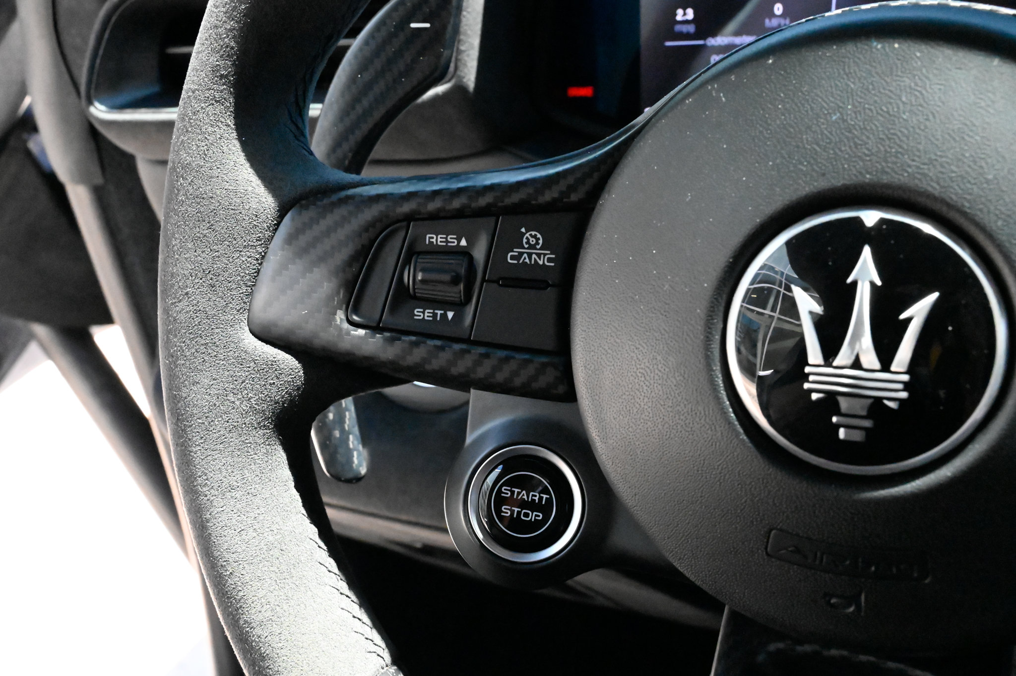 Used 2022 Maserati MC20 Coupe RWD image 16