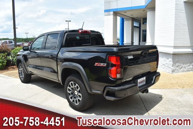 Used 2024 Chevrolet Colorado Z71 w/ Z71 Convenience Package 2 AWD/4WD image 7