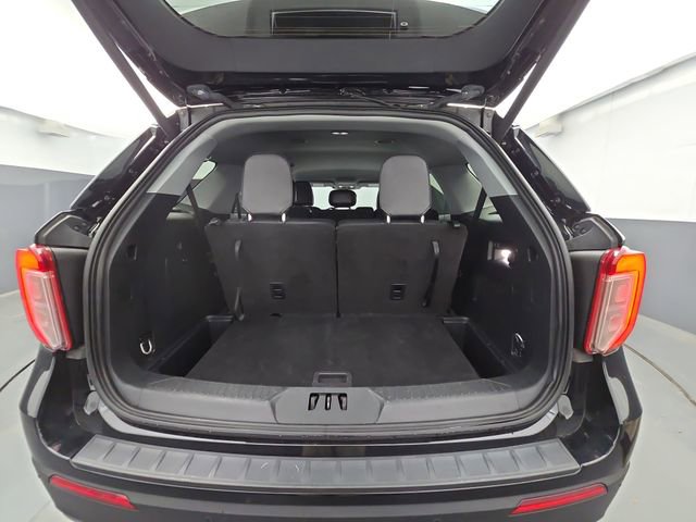 Used 2023 Ford Explorer XLT w/ Equipment Group 202A image 40