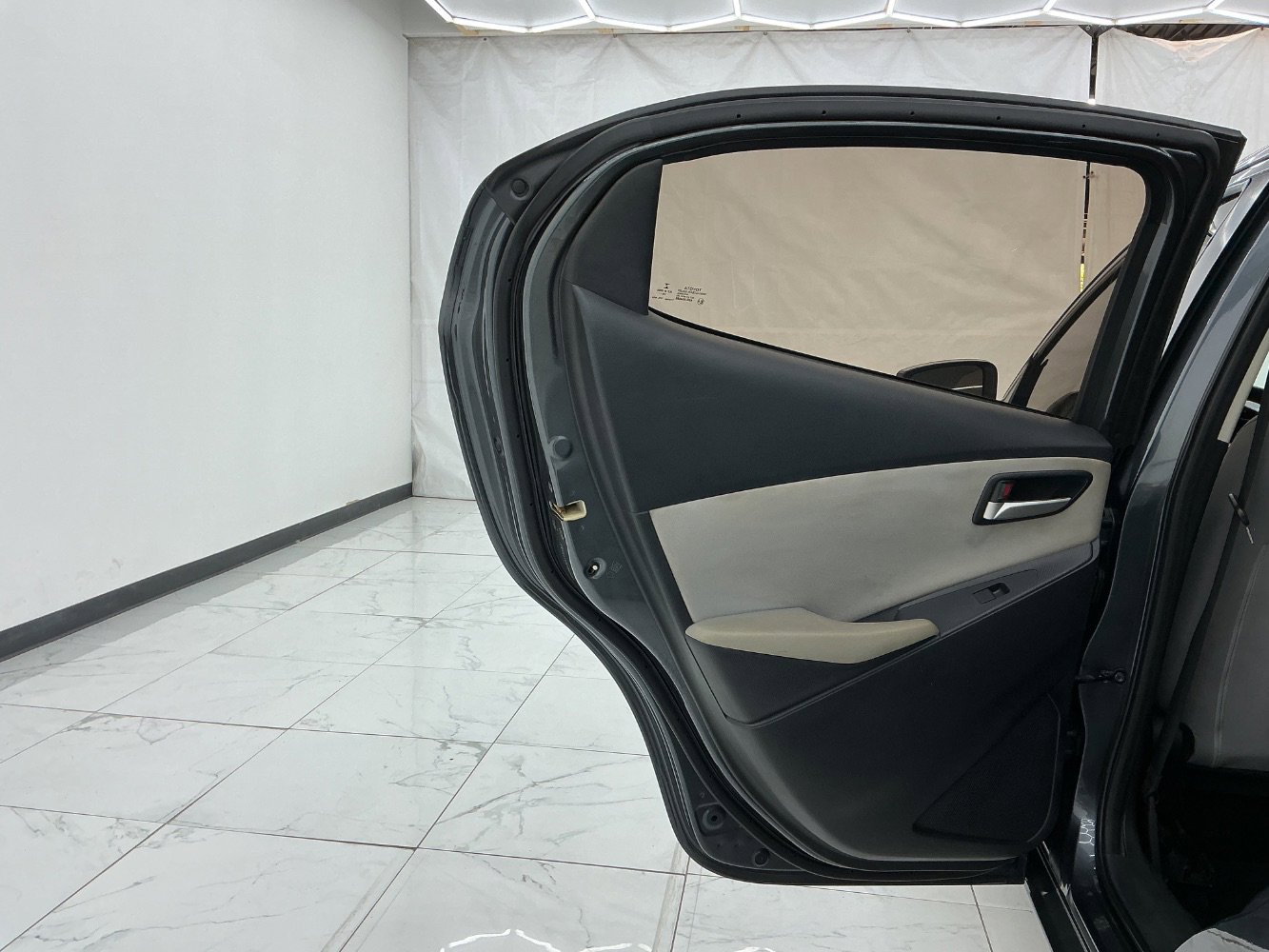 Used 2019 Toyota Yaris LE FWD image 24