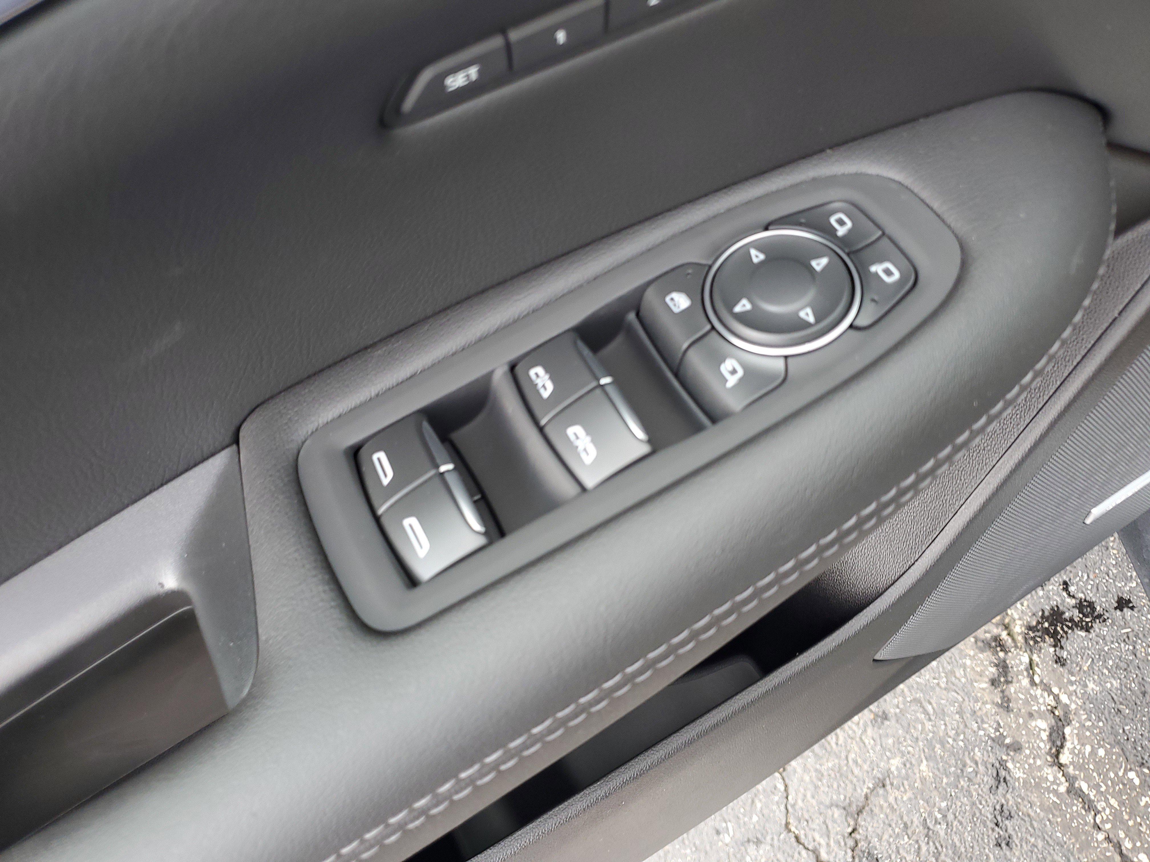 New 2025 Cadillac XT5 Premium Luxury image 16