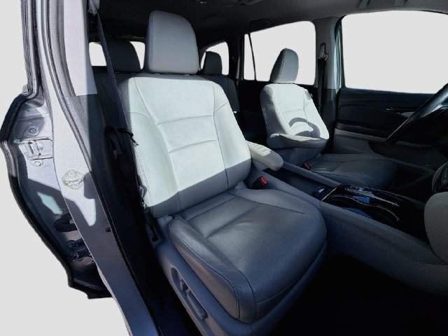 Used 2019 Honda Pilot Touring image 15