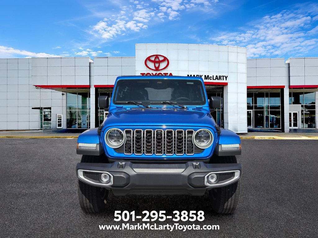 Used 2025 Jeep Wrangler Unlimited Sahara AWD/4WD image 8