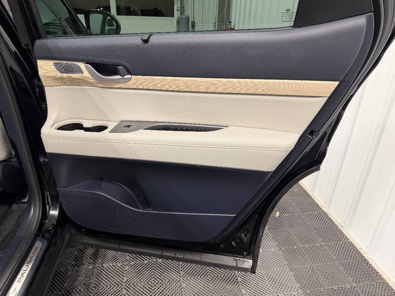 Used 2025 Hyundai Palisade Limited image 26