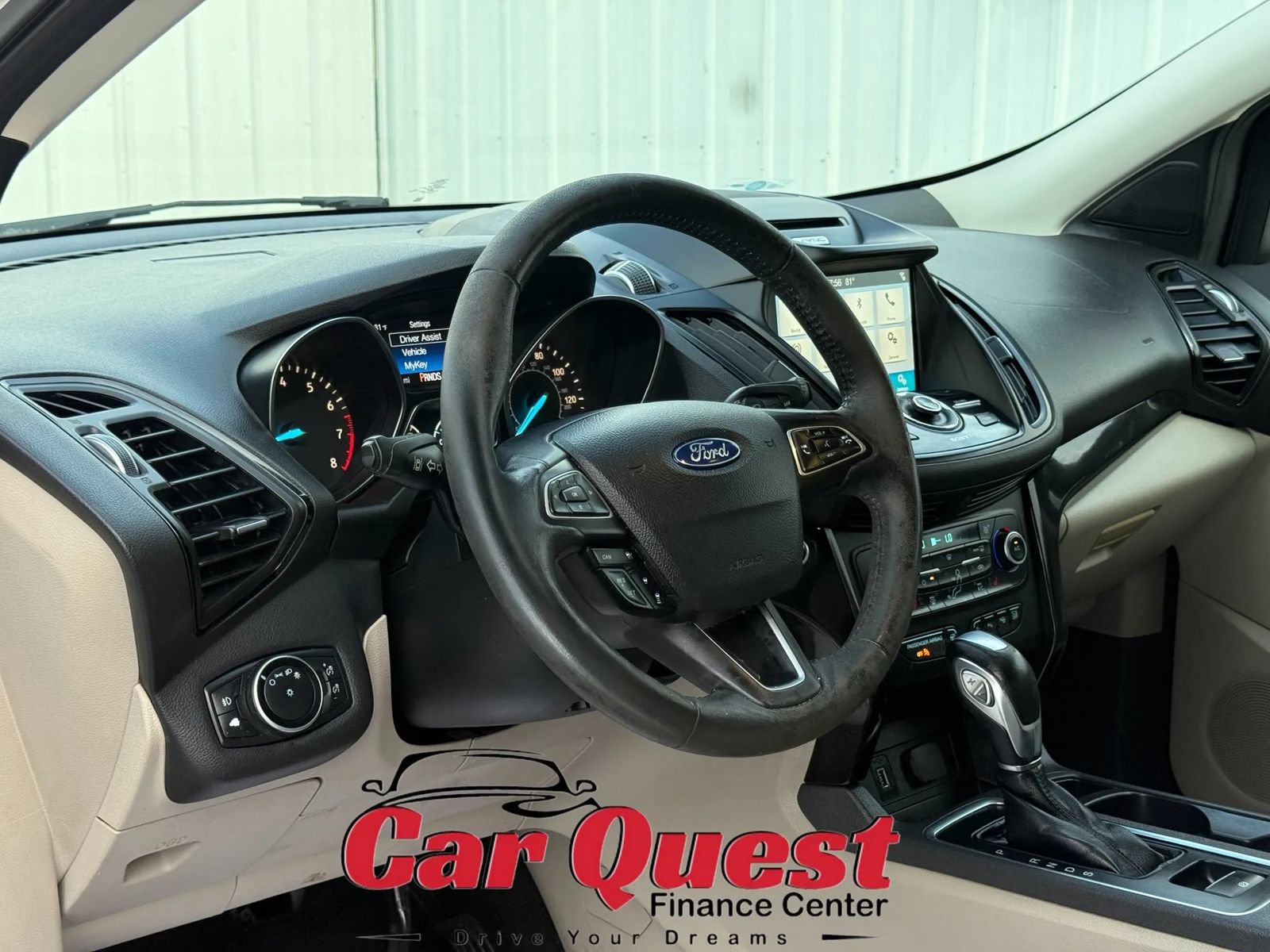 Used 2018 Ford Escape Titanium w/ Ford Safe & Smart Package FWD image 10