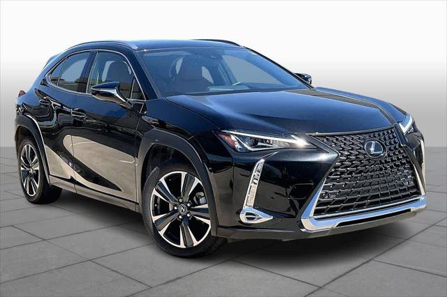 Used 2020 Lexus UX 200 w/ Premium Package FWD image 3
