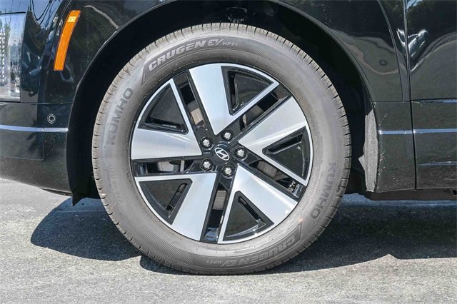 New 2026 Hyundai Ioniq 9 SEL image 11