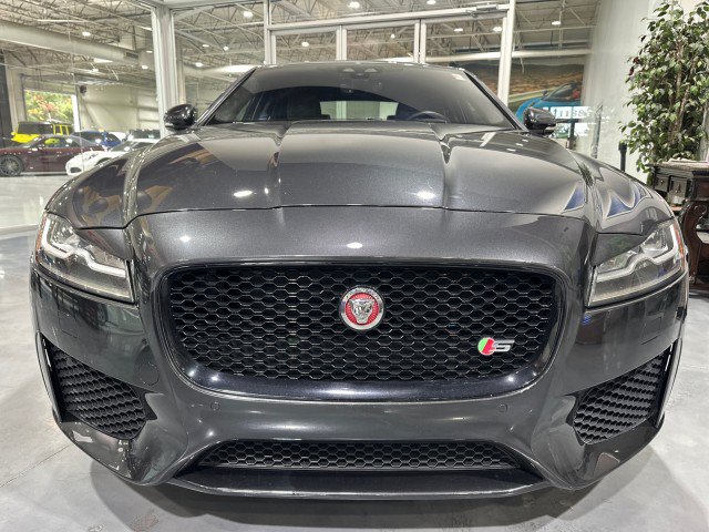 Used 2019 Jaguar XF S AWD/4WD image 21