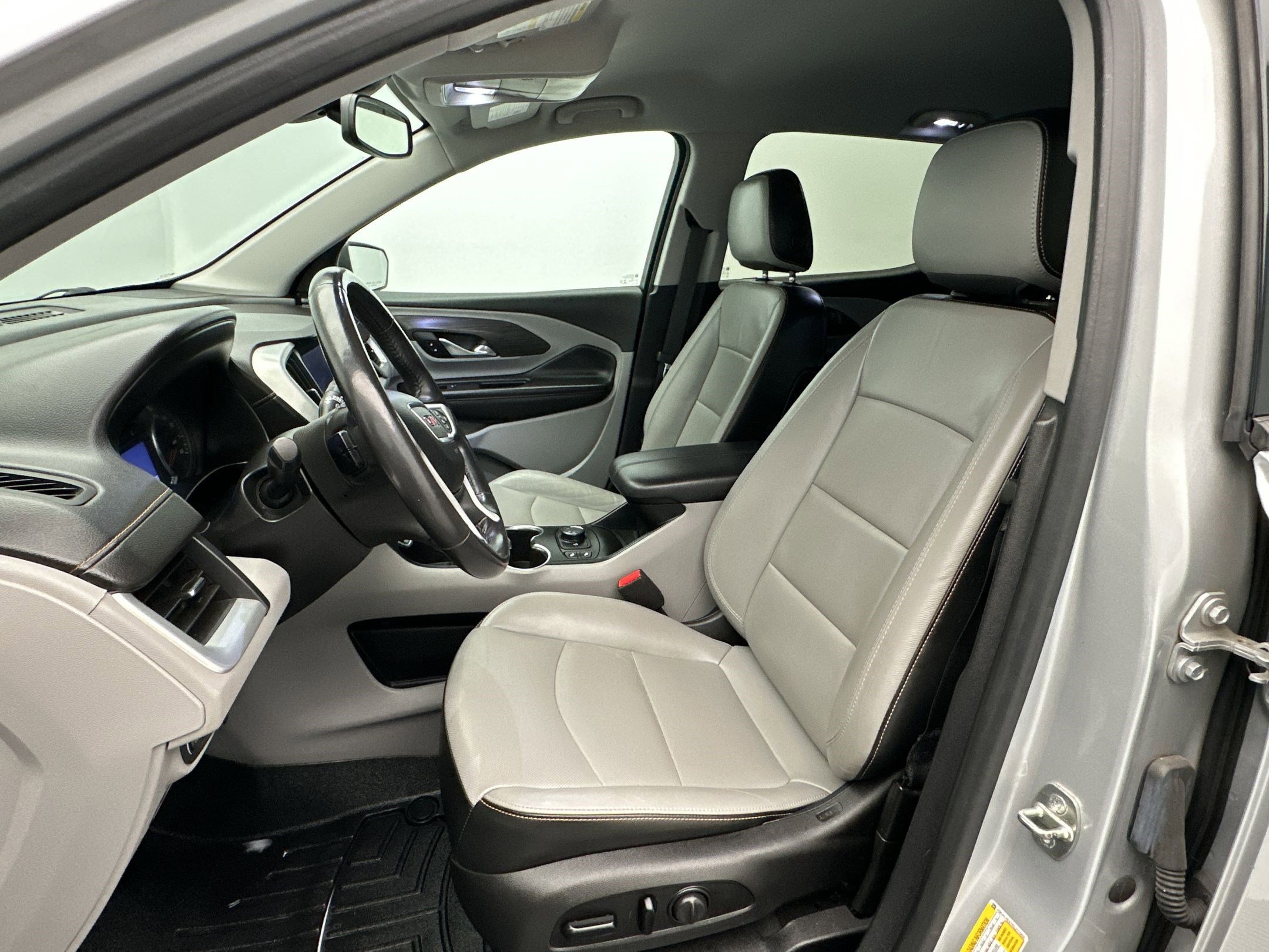 Certified 2019 GMC Terrain SLT AWD/4WD image 5