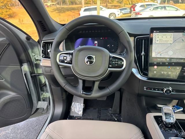 Used 2026 Volvo XC90 B5 Plus w/ Protection Package Premier image 18
