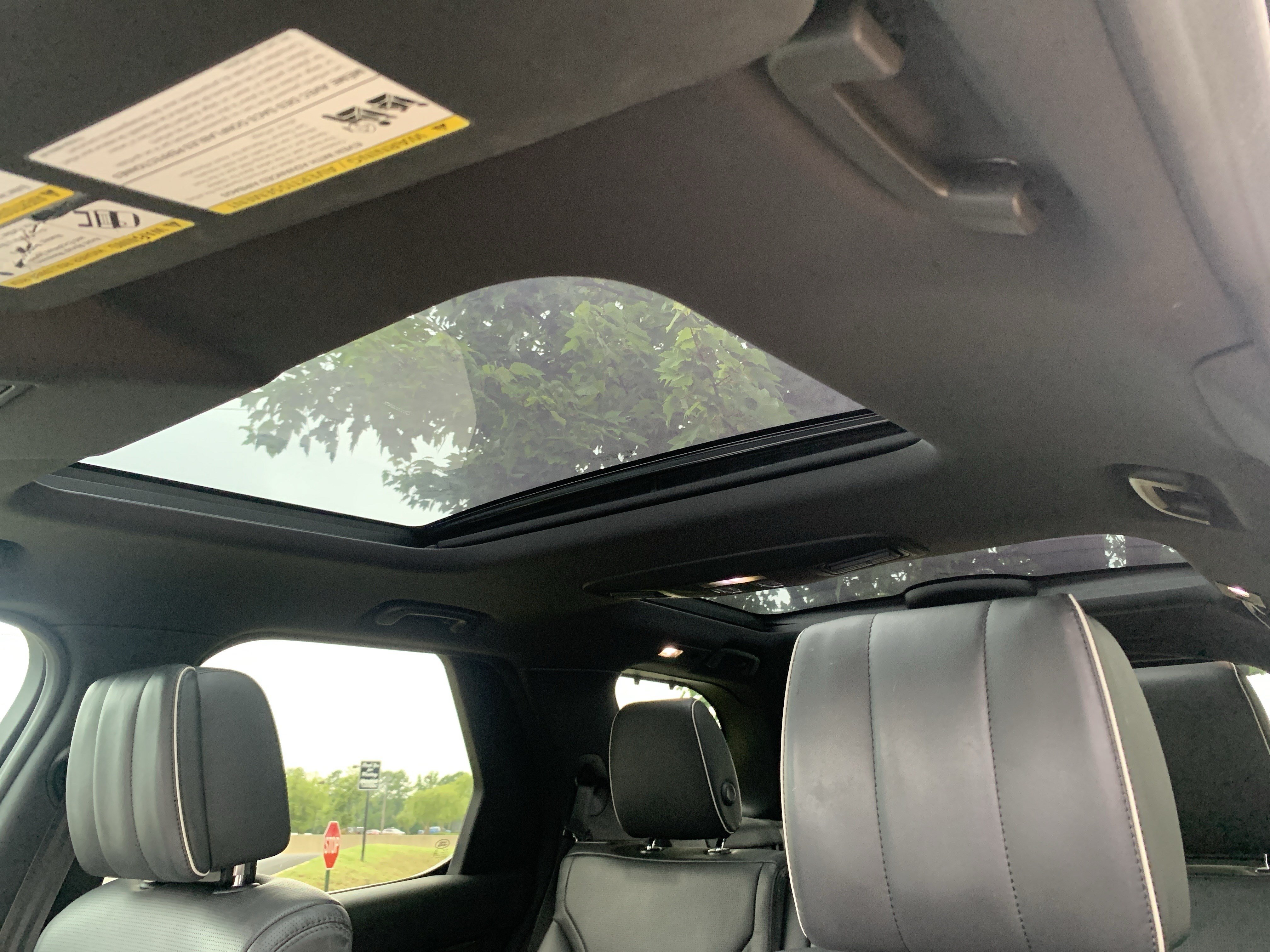 Used 2018 Land Rover Discovery HSE Luxury AWD/4WD image 28