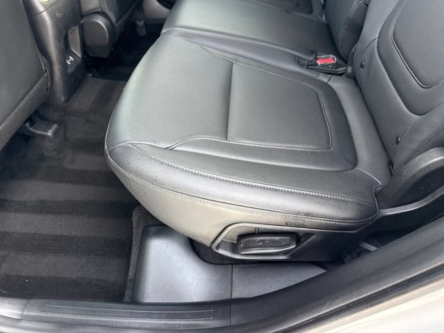 Certified 2025 Hyundai Tucson SEL AWD/4WD image 17