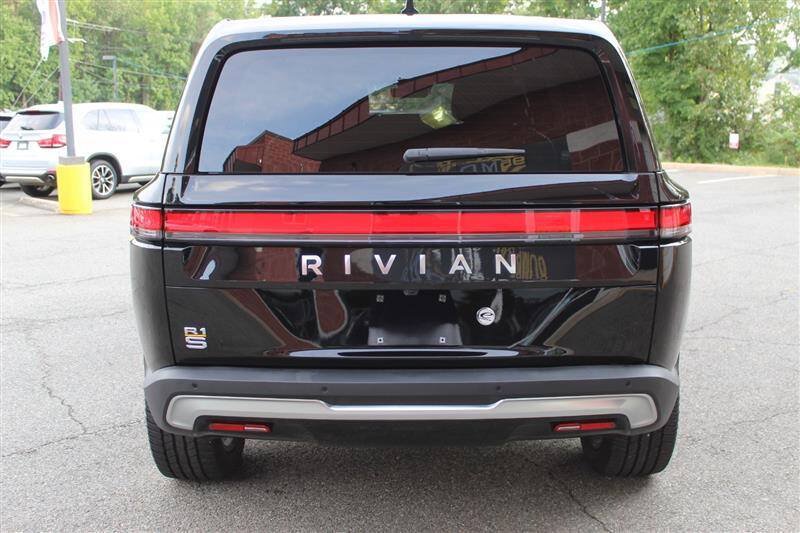 Used 2024 Rivian R1S Adventure Quad AWD/4WD image 4