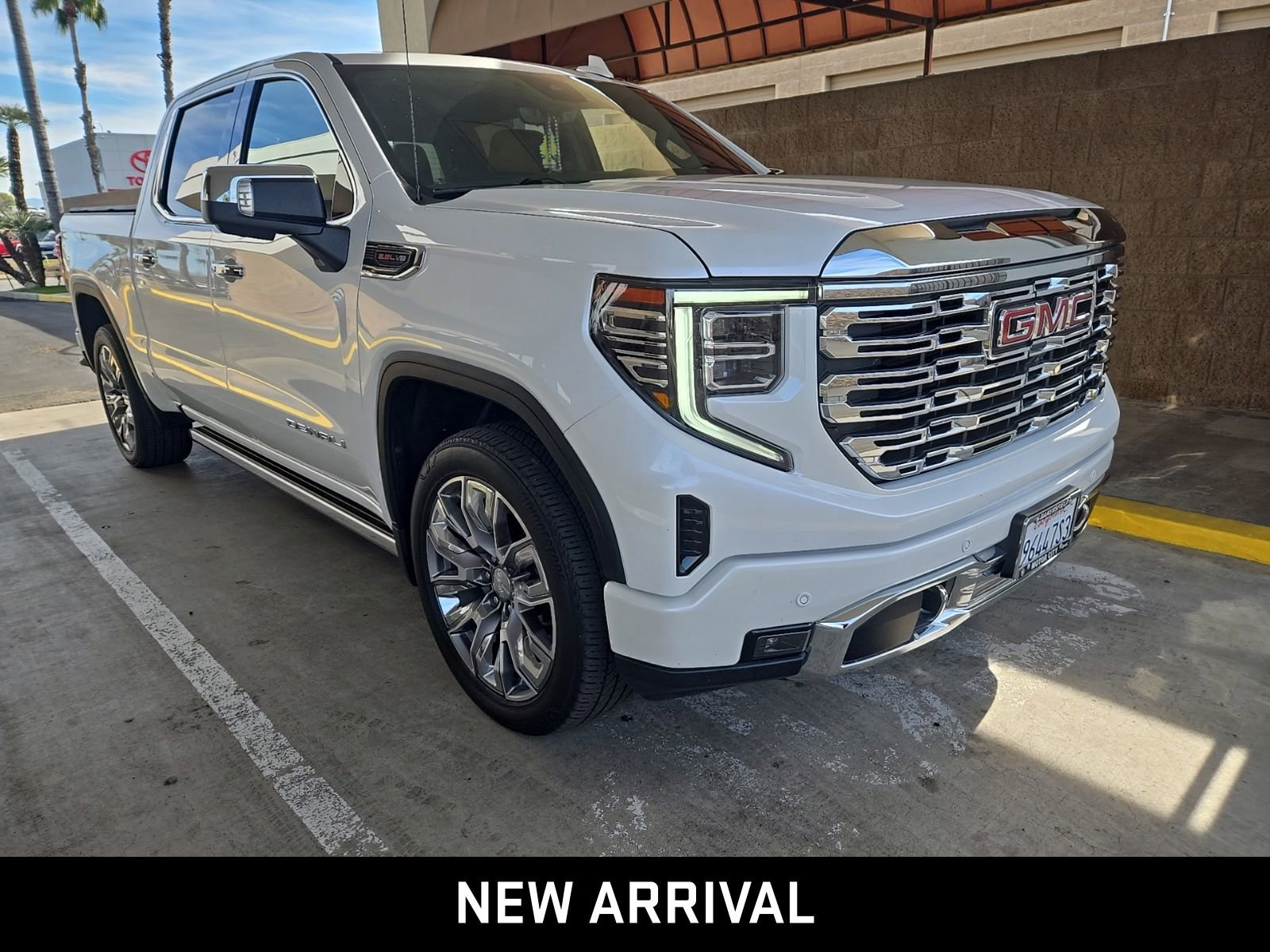 Certified 2023 GMC Sierra 1500 Denali w/ Denali Reserve Package image 2