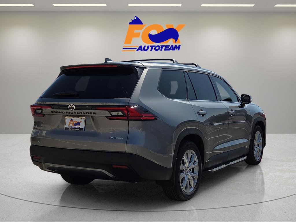 New 2026 Toyota Grand Highlander FWD image 4