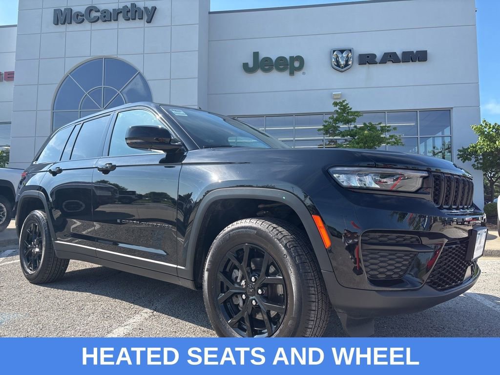 Used 2025 Jeep Grand Cherokee Altitude