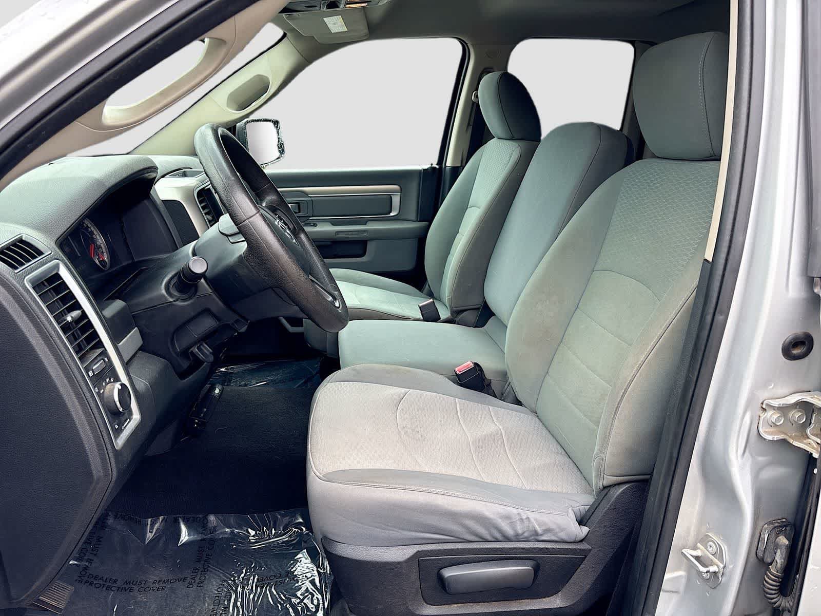 Used 2017 RAM 1500 Classic SLT RWD image 18