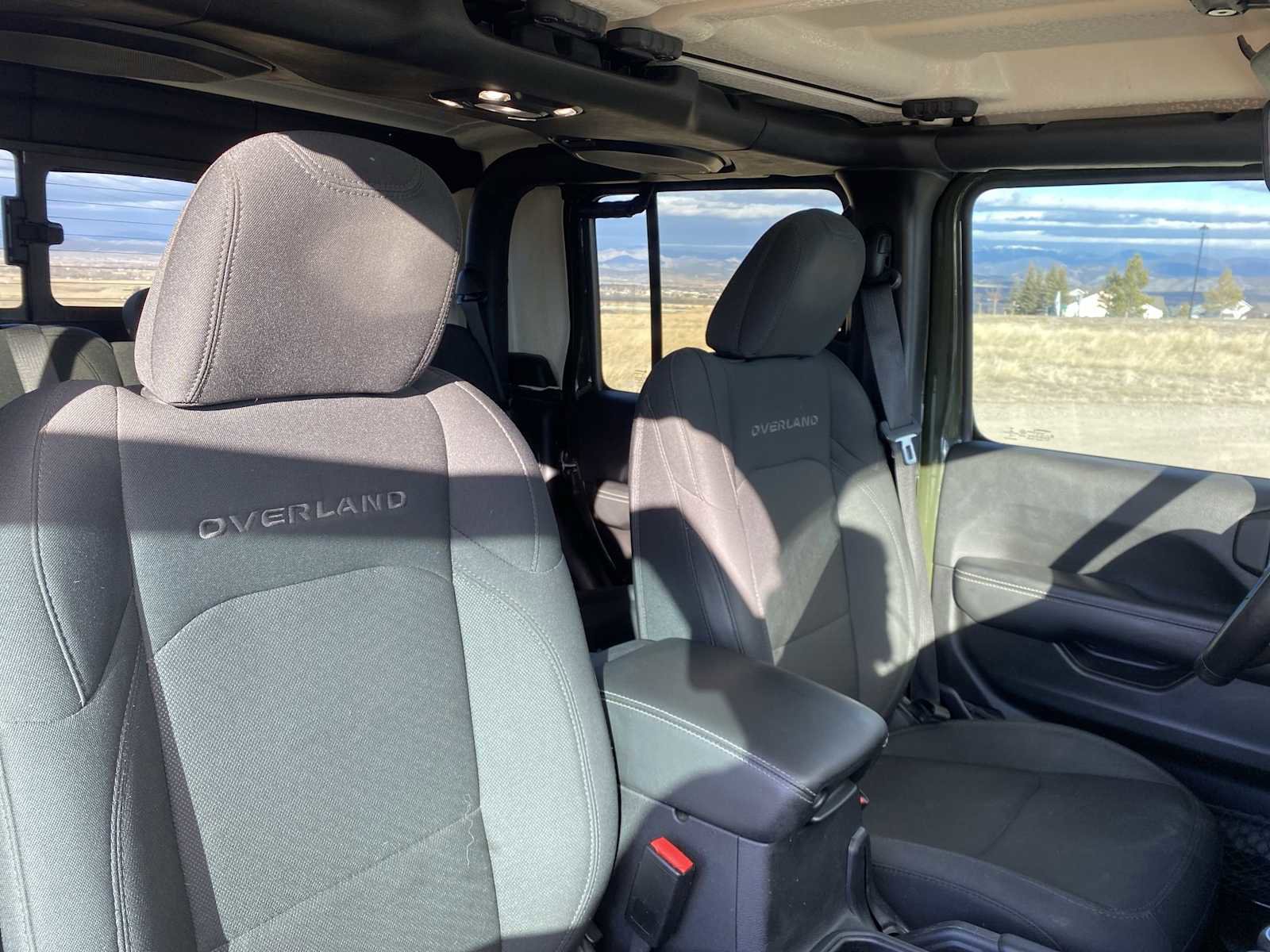 Certified 2022 Jeep Gladiator Overland w/ Trailer Tow Package image 17