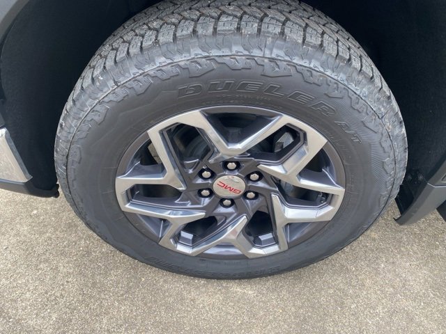 New 2025 GMC Sierra 1500 SLT w/ SLT Premium Plus Package image 10