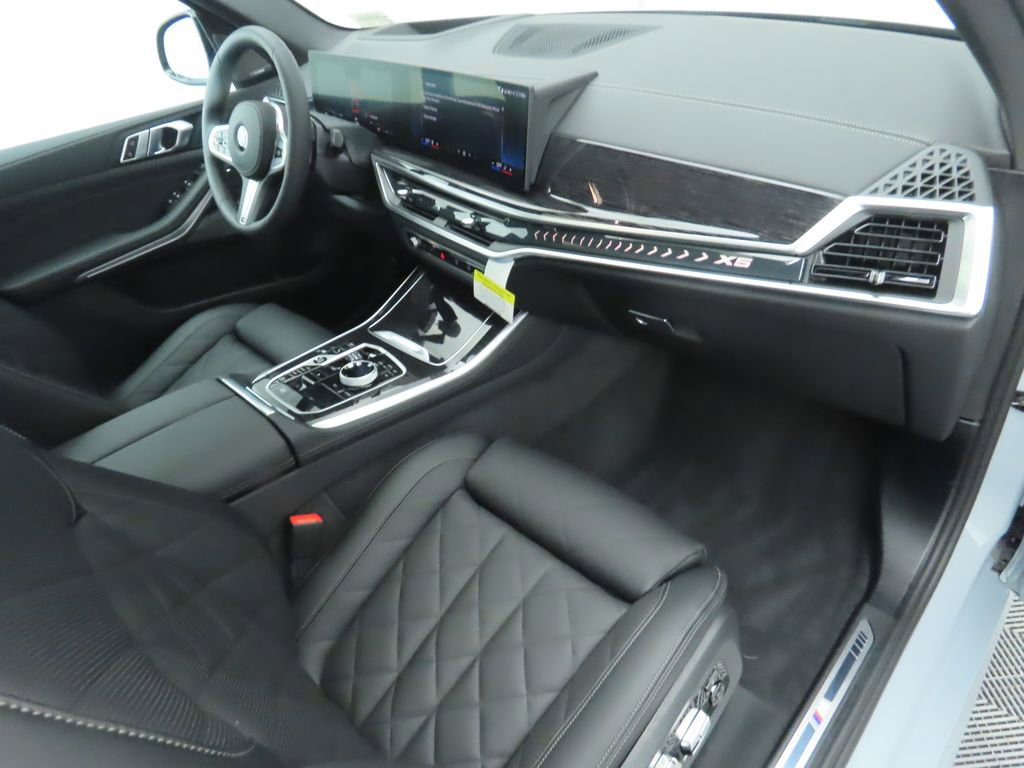 New 2026 BMW X5 xDrive40i w/ Executive Package image 18