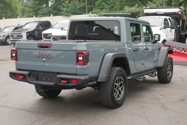 Used 2025 Jeep Gladiator Rubicon w/ Safety Group AWD/4WD image 11