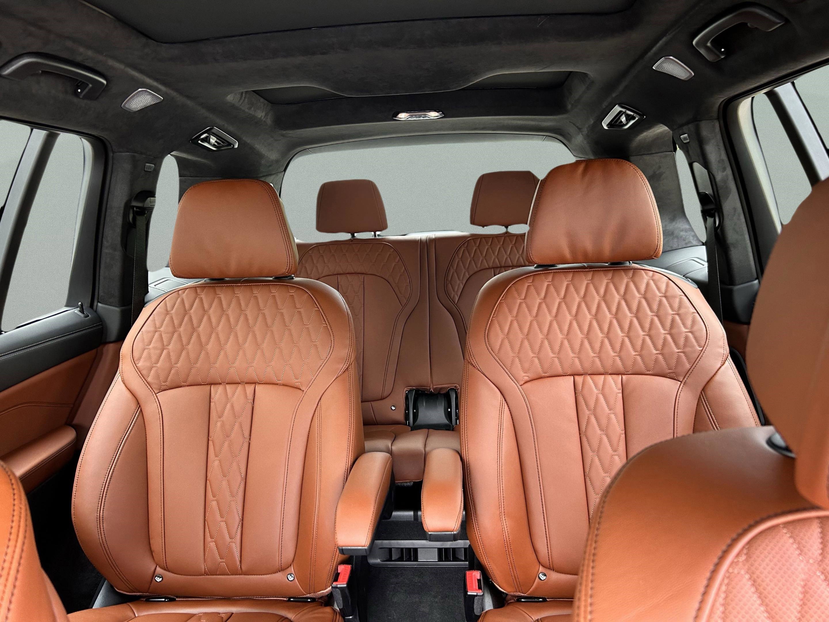 Used 2026 BMW ALPINA XB7 image 27