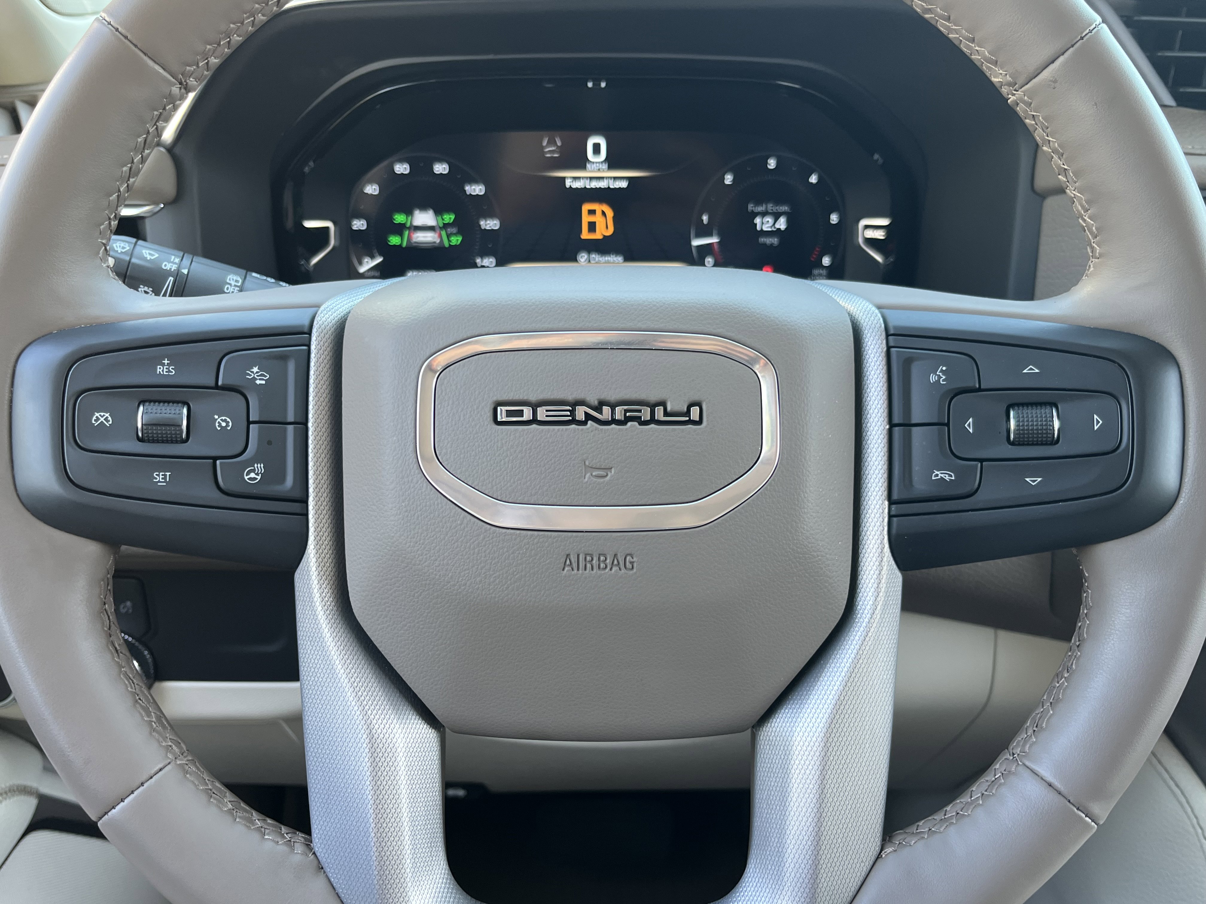 Used 2023 GMC Yukon XL Denali w/ LPO, Floor Liner Package image 23