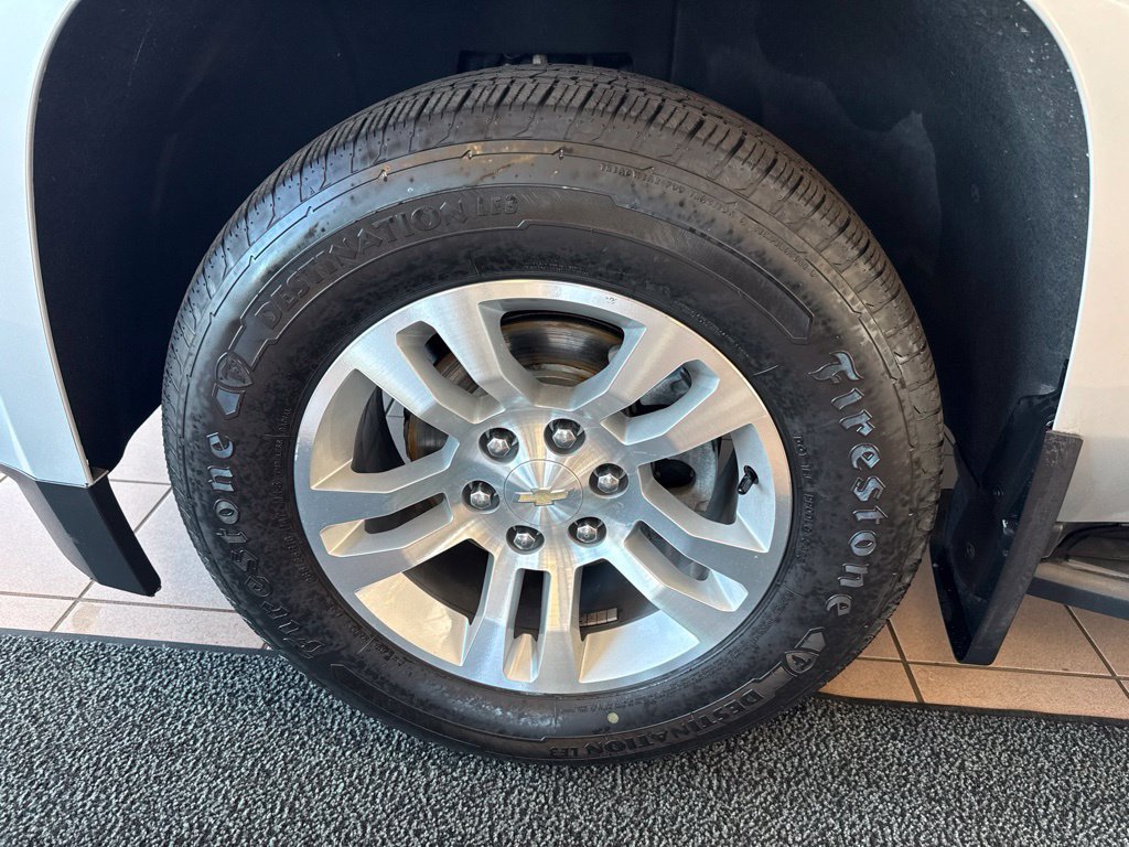 Used 2019 Chevrolet Tahoe LT w/ Luxury Package AWD/4WD image 37