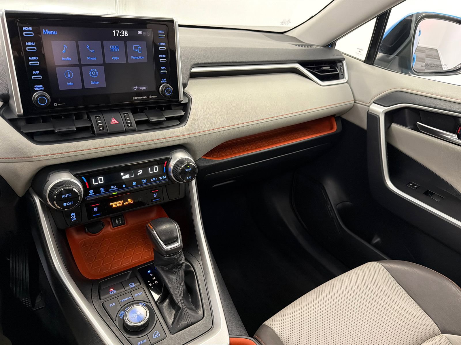 Used 2019 Toyota RAV4 Adventure w/ Cold Weather Package image 23