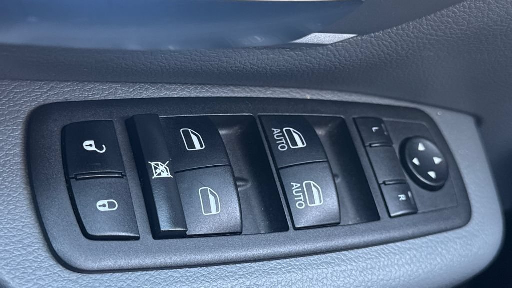 Used 2022 RAM 1500 Big Horn AWD/4WD image 35