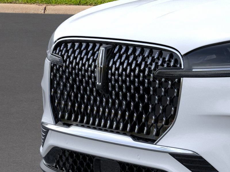 New 2026 Lincoln Aviator 2WD image 17