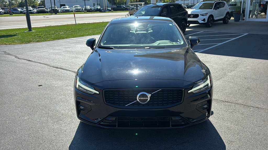 Certified 2024 Volvo S60 B5 Core w/ Climate Package AWD/4WD image 5