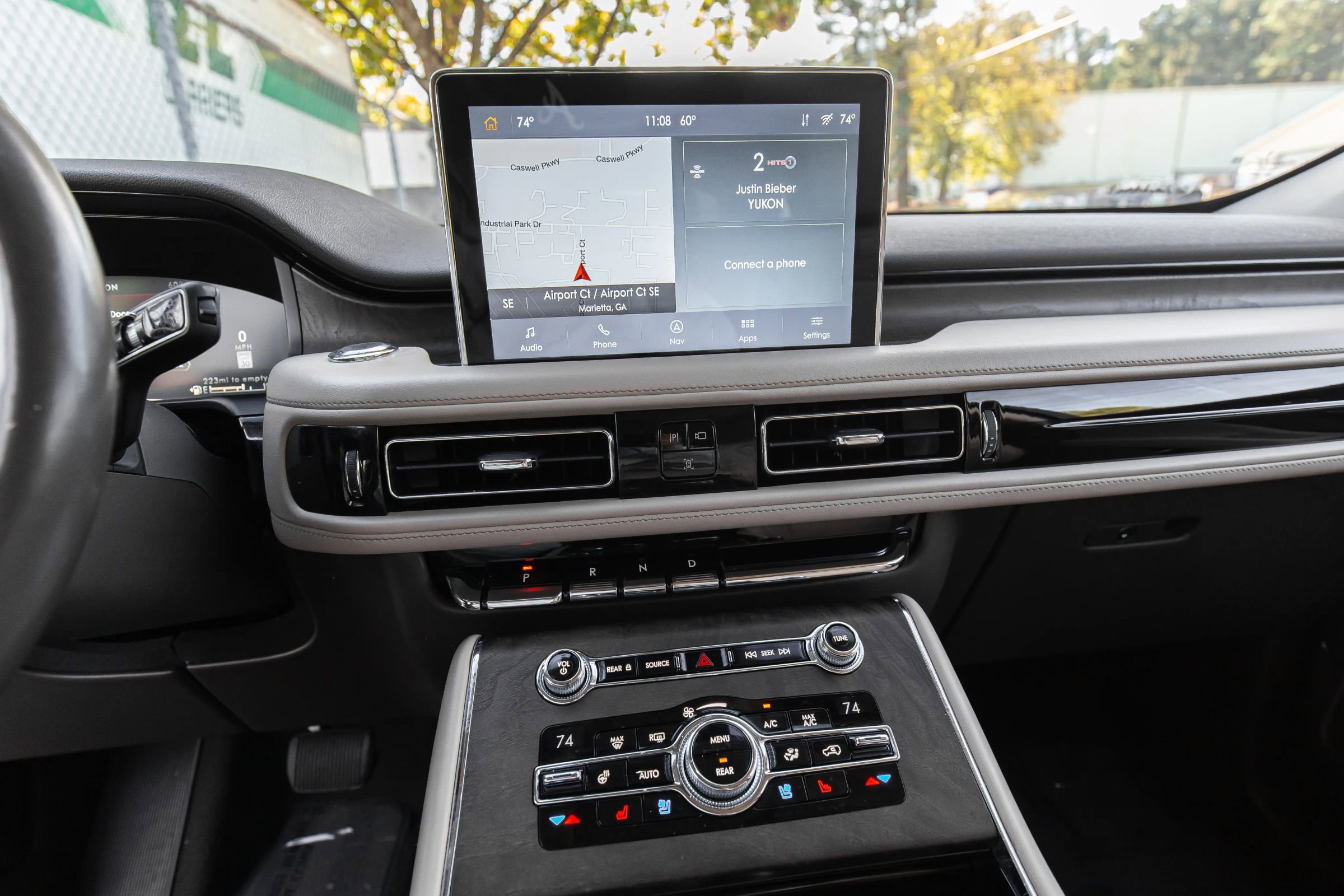 Used 2020 Lincoln Aviator Reserve w/ Equipment Group 201A image 21