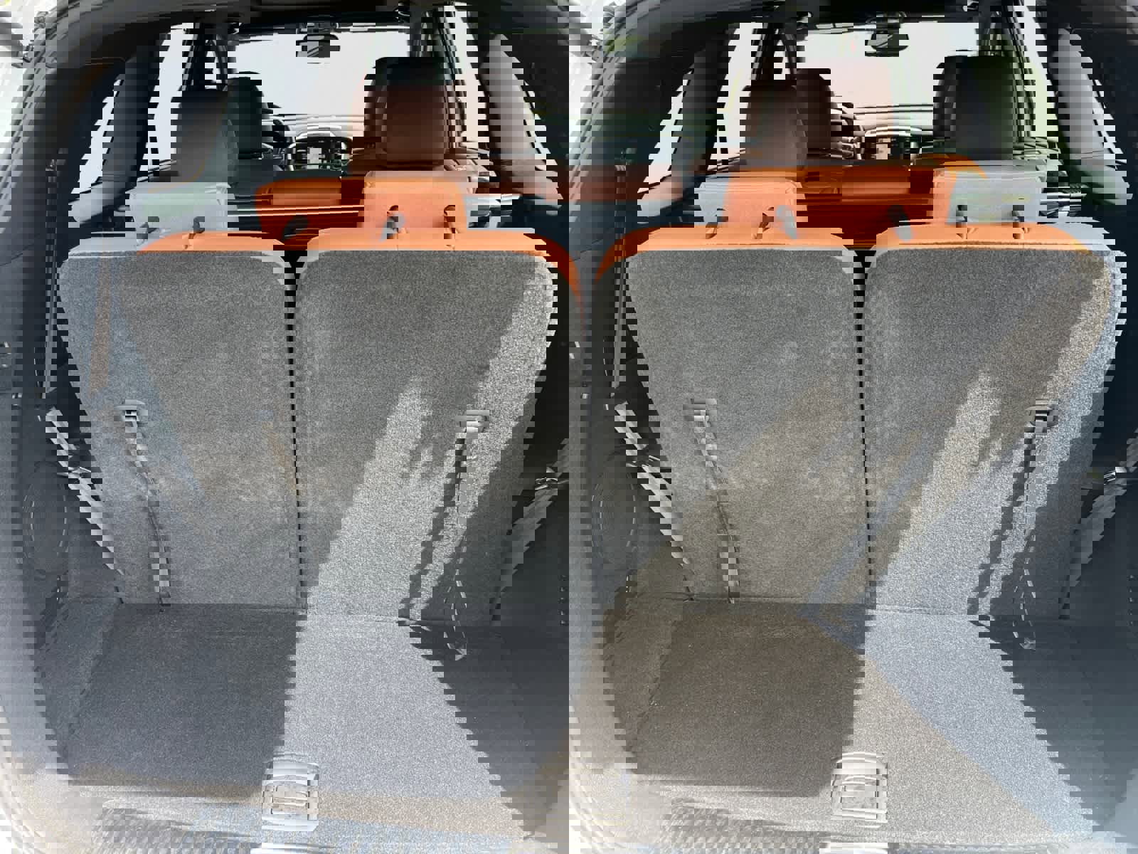 Used 2019 Kia Sorento SX image 5