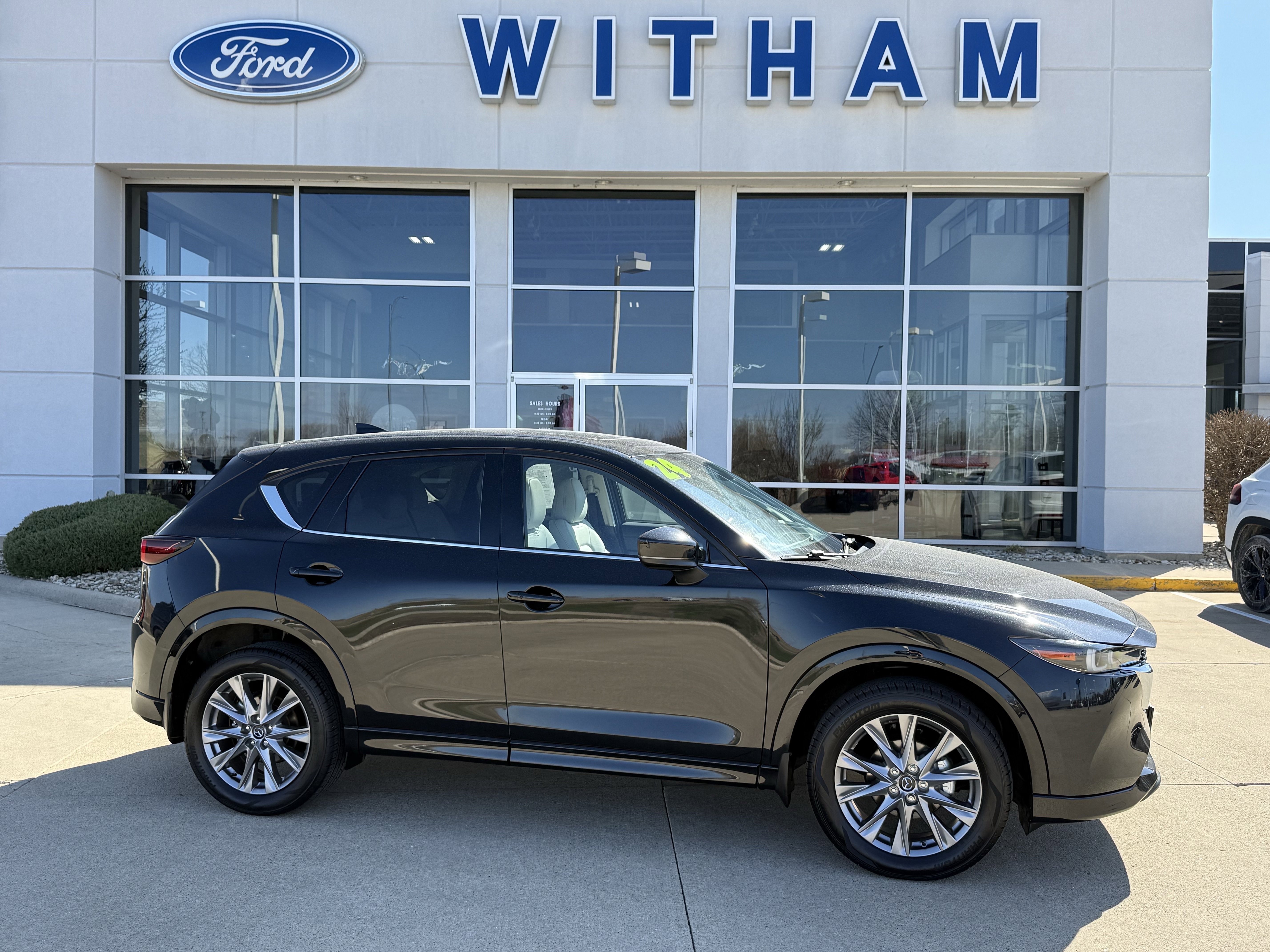 Used 2024 MAZDA CX-5 AWD 2.5 S w/ Premium Plus Pkg image 3