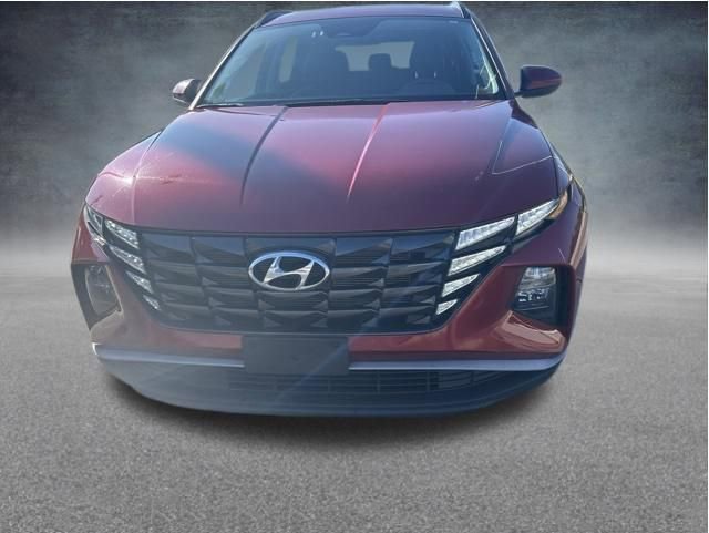 Used 2024 Hyundai Tucson SEL FWD image 2