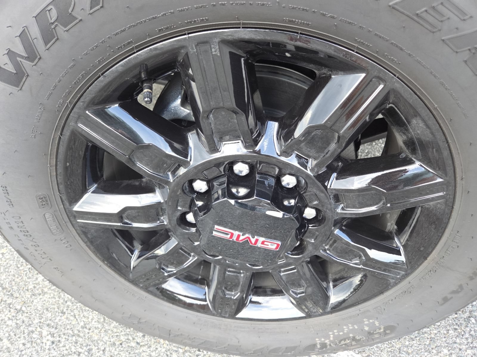 New 2026 GMC Sierra 2500 AT4 w/ AT4 Premium Plus Package AWD/4WD image 16