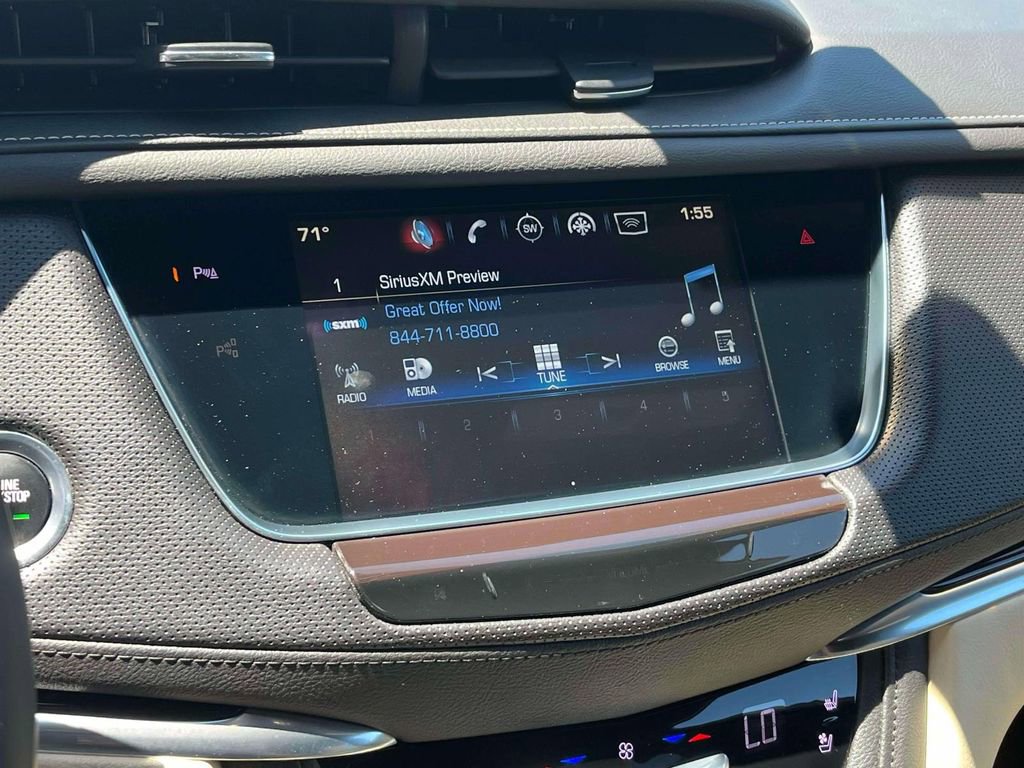 Used 2017 Cadillac XT5 Premium Luxury FWD image 33
