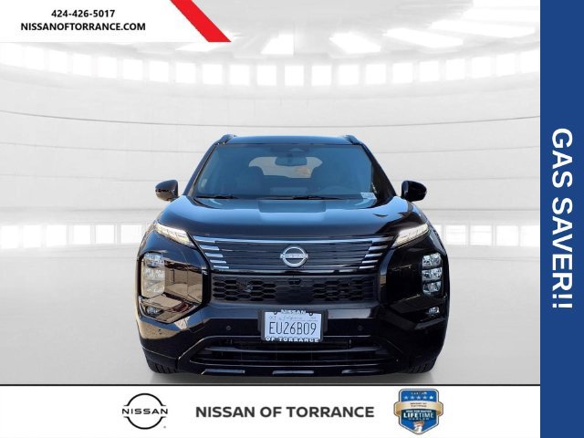 Used 2026 Nissan Rogue Platinum AWD/4WD image 2